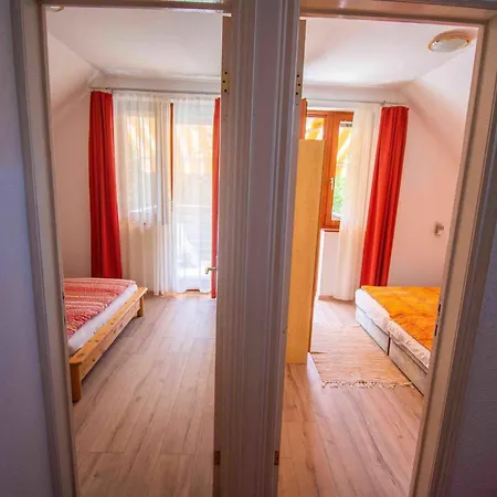 In - Balaton 19176 Apartman